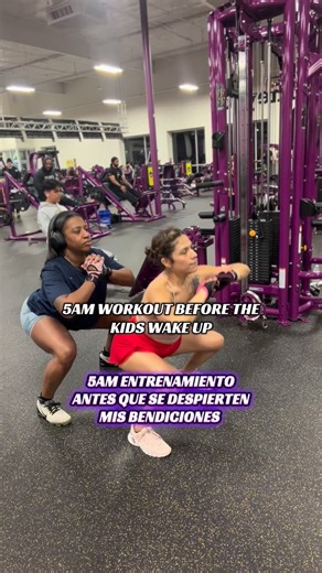 Lindsay on Instagram: "Despite having sore muscles, working out eliminates the soreness somehow, glad is Thursday already💪🏽🙌🏽✨ #morningworkout #fitnessjourney #entrenamiento #gymgirls #armsday"