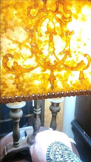 The BEST Antique Mica Shade Desk Lamp #antique #home #decor #shopping #challenge