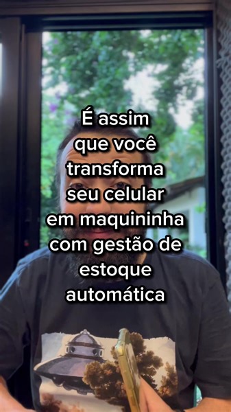 GESTÃO DE ESTOQUE NO APP INFINITEPAY! 🤑 1. Acesse o app e clique em "seus produtos" 2. clique em "novo" 3. selecione a opção que preferir, manual ou com "mágica" 4. Escolha uma foto do produto e inclua informações de estoque Pronto! O que você vender no PDV da maquininha atualiza automaticamente no app e vice-versa. 🚀 | InfinitePay