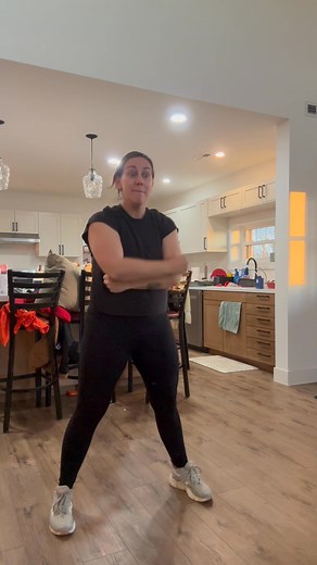 Momma busted out a cheer from middle school (27 years ago 😭) to amp up the twins for their first basketball game tonight! (Only one was tolerating it 🤪) She still has it📣🙌🏼 Just not the high kick.. bc that would pull a hammy 😂 | Morgan Morris