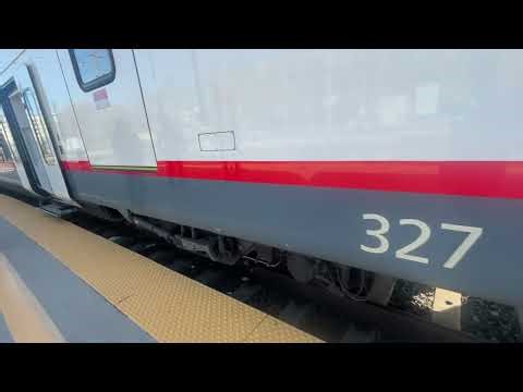 Getting on Northbound Weekend Local @caltrain #615 at San Jose Diridon Station.