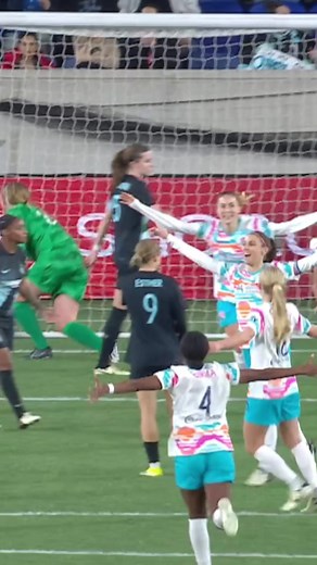 🌊 @Alex Morgan movement masterclass 🟰 scoring the winning goal 🏆 #NWSL #Morgan