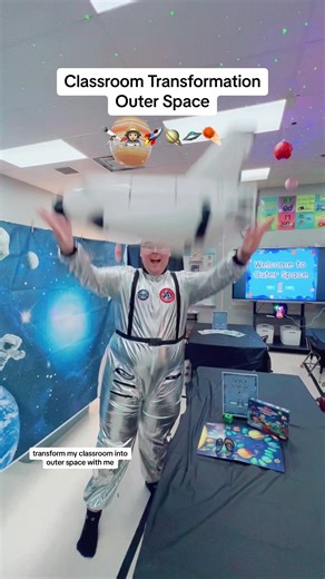 Transform my classroom into Outer Space with me! ☄️🚀🪐🛰️👩🏼‍🚀 #teachwithheath #classroomtransformation #classroomtransformations #spaceday #spacedaytransformation #firstgradeteacher #classroomideas #classroomsetup #elementaryschool #elementaryteacher #firstgradeteacher