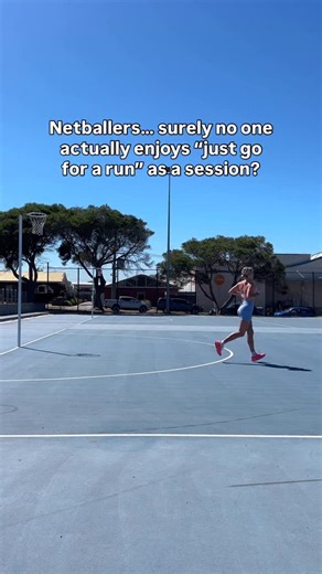 Pre-Season Pro on Instagram: "(Okay, quick disclaimer before the runners come for me 😅 I literally run marathons — this is not shade on a good long run!) What I’m talking about is random, unstructured running being labelled as “netball fitness.” You know the kind: • “Just do some laps” • Same distance, same pace, every week • No intent, no progression (or worse… no direction at all 🫣) • No connection to how netball is actually played A game of netball is NOT steady-state running. 🙅🏼‍♀️ It’s