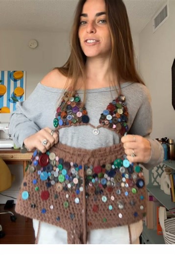 So hype cannot wait to start making your set @soph🪩🪽💋🐆⭐️🍸 ahh !! #raveoutfit #crochet #festivalfashion #ravefashion #ultra