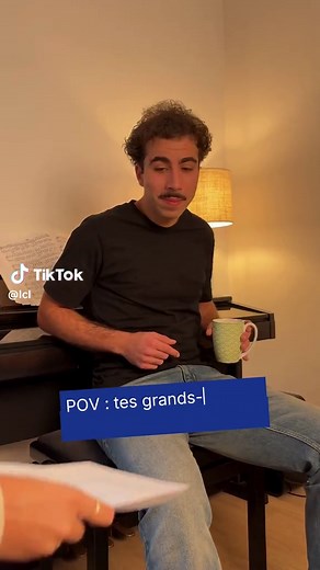 La fameuse enveloppe de papi et mamie 🧓👵💌 Un cadeau simple, rempli d’amour… et qui servira pour plus tard. Franchement, y’a rien de mieux. #lcl #noel #cadeaudenoel #economies #finance