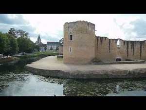 REMPARTS DU CHATEAU DE BRIE COMTE ROBERT