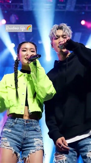 A cute Korean boy or girl are rapping a song on the stage ❤️ #boysgroup #idolgroup #idolgames #fyp