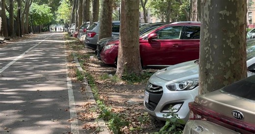 Drivers continue illegally parking on greenway in Queens