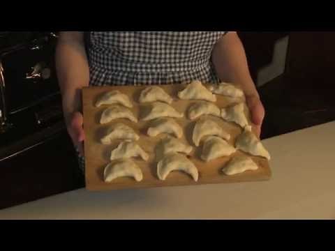 How to make pyrohy (perogies) at the Ukrainian Cultural Heritage Village