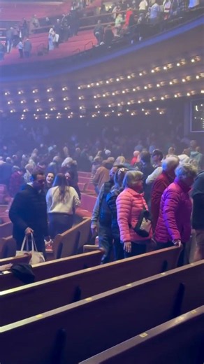 Unreleased 'miracle' at Opry 🤭🫣