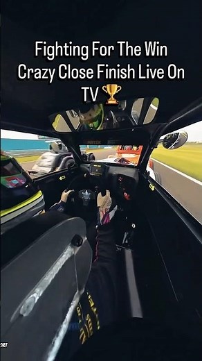 A Crazy Close Finish In The Legend Cars Live On ITV4, Car Racing Doesn't Get Any Closer Than This!!!