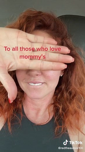 Redhead Aussie Mom with Freckles - Hot Mom Alert!