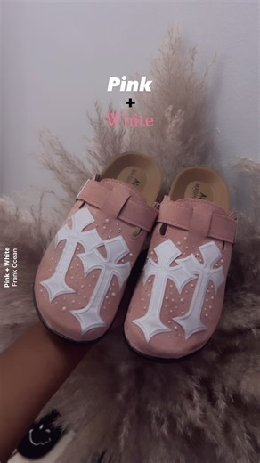 Create Custom Pink Clogs with Clogcrafts