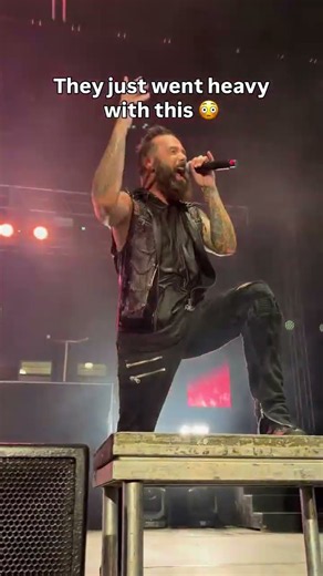 Skillet Performs New Song "Scream"