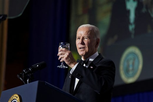 WATCH: Biden attends 2024 White House Correspondents’ Dinner hosted by Colin Jost