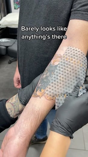 Dermshield peeling with @betsy.ebsen.tattoos 🔥 #ultimatetattoosupply #recoverydermshield #recoveryaftercare #tattooaftercare | Ultimate Tattoo Supply