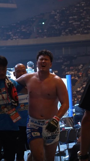 RIZIN FF OFFICIAL on Instagram: "👊#超RIZIN4 真夏の喧嘩祭り👊 🎥#RIZINバックステージムービー ヘビー級GP⚡️ 唯一の日本人ファイター2回戦 敗退… #上田幹雄 / @mikiouedaueda 🇯🇵 #RIZINヘビー級トーナメント2025🏆 ⏰PPVｱｰｶｲﾌﾞ配信は8/1(金)まで🎟4,400円⚡️ 🔗jp.rizinff.com/_ct/17775431 🎬試合直後の様子をYouTubeで公開中 🔗youtu.be/GmgYc9UBue0"