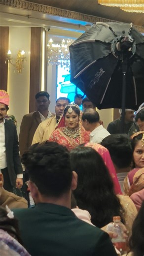 beautiful Bride stage Performance #punjabisong #newsong #performance #bride #stage #wedding #shorts