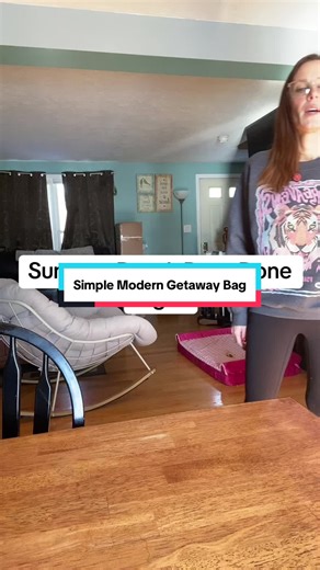 Simple Modern Getaway Backpack waterproof backpack • beach bag backpack • pool bag • travel backpack • lightweight waterproof bag • summer essentials • mom bag alternative If you’re tired of canvas bags getting soaked, stained, and saggy by mid-summer… this is the upgrade. The Simple Modern Getaway Backpack is made from waterproof EVA material — which means: ✔ Waterproof & wipeable ✔ Lightweight but structured ✔ Holds its shape ✔ Zipper pocket for valuables ✔ Perfect for beach, pool, boat, trave