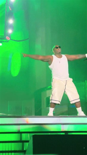 Tman Xpress performing live at #scorpionkingslive #scorpionkings #fnbstadium #foryoupage #fypシ