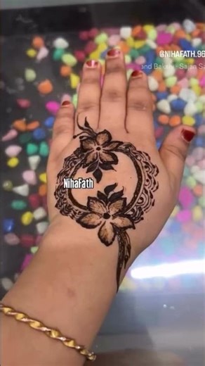 Back hand simple design🫶