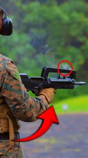 WHY GAMERS LOVE IT, BUT SOLDIERS HATE IT 🎮🔫