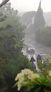 104K views · 459 reactions | #Gaeta #Lazio #Latina #SudPontino #Meteo #Pioggia #Agosto #Weather #Forecast #PinoDaniele #QuannoChiove #Traffico #Flacca #Formia #Campania Durante la giornata un cielo splendido con una spiaggia di Serapo affollata, ora il cambio repentino di meteo in quel di Gaeta alle 17:45 ☔⛈️ | Sportgaetano.tv | Facebook