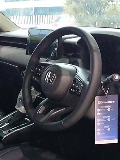 HR-V E Hybrid Sand Khaki Pearl Review