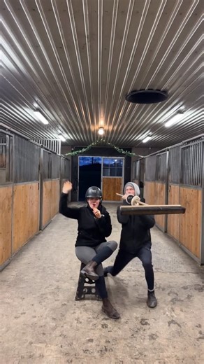 Lina Dolk on Instagram: "Fredag = Nytt poddavsnitt‼️ @hastnetpodden"