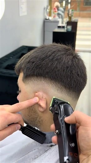 Mid FADE 🔥 #tutorial #barber #cortes #barbero #haircut #fade #freestyle #hairstyle #viral #mid #low