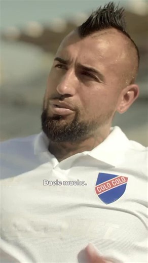 Eterno, un homenaje a quienes dejan todo en la cancha, dentro y fuera de ella. Arturo Vidal es espíritu indomable que marcó a una generación. ⚽🔥 ¿Ya viste Eterno, la película? ¡No te la pierdas este finde! | Eterno La Película