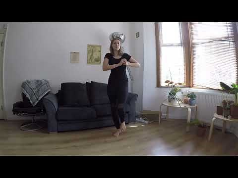 سلسلة تعلم الدبكة الشعبية الفلسطينية - الطيارة\\Learn Dabke: Beginners class with Tayyara 1/3