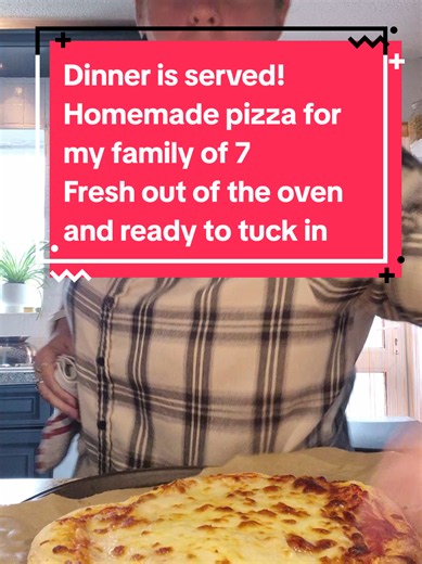 Dinner is served! Homemade pizza for my family of 7 Fresh out of the oven and ready to tuck in! #polishgirl #servingdinner #cheapdinner #budgetfriendly #dinner