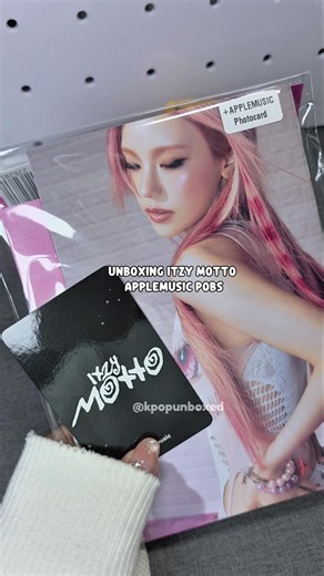 ITZY Motto Yeji Member Version + Applemusic POB Kpop Album Unboxing #itzy #kpop #midzy #yeji