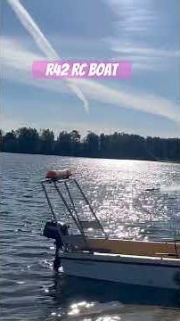 R42 RC boat