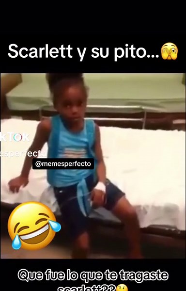 Scarlett y su pito…🫣