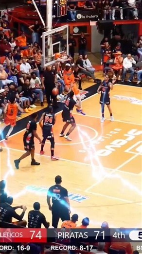 Curbelo Alley Oop connection with Montrezl Harrell 🥶🥶