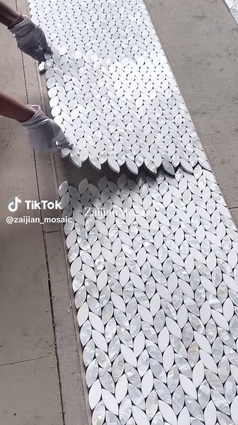 Glow from Within: Luminous Shell Mosaic Magic ✨🐚 #zaijianmosaic #mosaic #mosaicart #handmade #marbledesign #homedesign #homedecor #luxuryhome #bathroom #backsplash #kitchendecor #walldecor #floordecor #interiors #interiordesign #homedetails