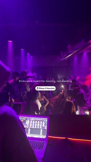 Let’s Bring back dancing in the clubs 🕺🏽 #fyp #houston | dancing in the club