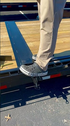 How to use your Gatormade tilt trailer. #gatormade #trailering #howto
