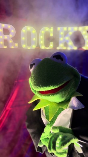 “Time Warp” from The Rocky Horror Show music and lyrics by Richard O’Brien - How would you cast The Froggy Horror Muppet Show? #rockyhorror #timewarp #rockyhorrorshow #rockyhorrorpictureshow
