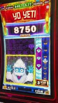 Spooky Link Bringing the Luck! #slots #casino #vegas