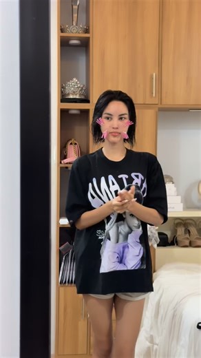 Maria Hard Napoles on Instagram: "PDO Mono Threads (Second Session) ✨ Back for my second session of PDO monothreads to keep my face looking smaller, more defined, and naturally lifted. I love how it enhances my contours without changing my features. Benefits of PDO Monothreads: • tighter and firmer skin • slimmer, more V-shaped look • refined jawline and cheek definition • smoother texture and smaller pores • collagen stimulation for long-lasting results Staying lifted, snatched, and subtle, jus