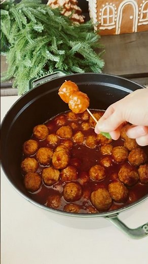 Easy Cranberry Meatballs