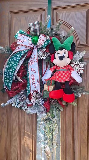 💧🥄🥄🔮DIY easy snow globes ✨️✨️🔮🥄🥄️🩵 #dollartreefinds #viralreelsfbpage #viralpost2024 #viralreelsfb #viralvideoシ #viralvideochallenge #viralpage #cinderella #dollartree | Dollardiylovers