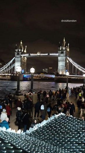 Winter by the River returns to London Bridge this month!🎄✨ One of London’s many magical Christmas markets, Winter by the River is nestled against the iconic backdrop of Tower Bridge and the City skyline. Explore stalls filled with delicious food and festive stocking fillers; it’s the perfect place to begin your Christmas shopping while admiring London’s stunning city views. The market opens 12th November and is a must visit! Will you add Winter by the River to your London festive to-do list? 📍