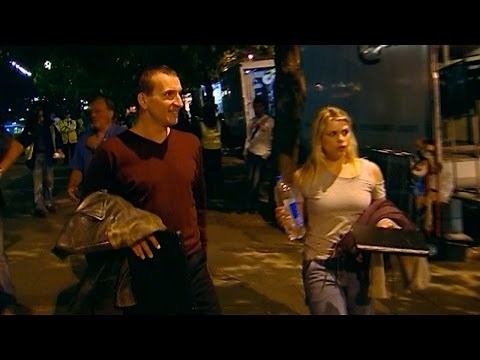 Chris and Billie's First Big Scene Together (HQ) | Doctor Who Confidential