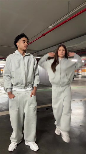@𝐓𝐡𝐢𝐚𝐠𝐨𝐝𝐬𝐥𝐯𝐚🇧🇷 Trackies:@Plain.Eu #fyp #dance #duo | dancing