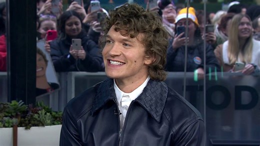 ‘Heated Rivalry’ Star Connor Storrie on What to Expect in Season 2